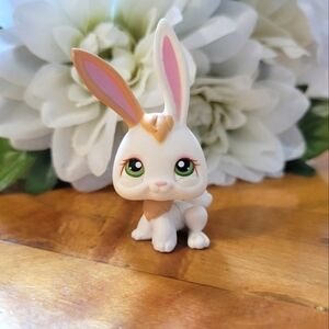 Littlest Pet Shop LPS #322 Bunny Rabbit White Tan Green Eyes 2006